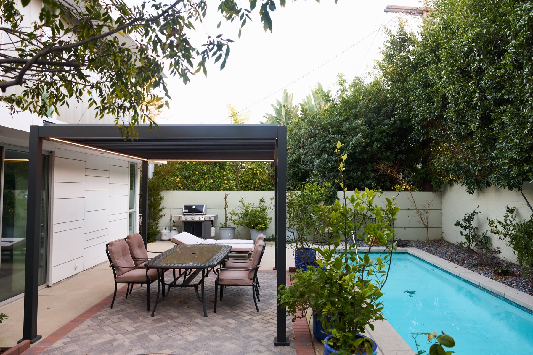 10 Pergola Lighting Ideas: From $20 String Lights to Programmable LED Systems - pergolacave