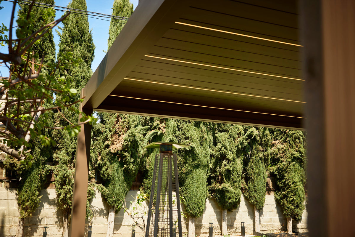 Low Maintenance Pergola: Durable Outdoor Living for Los Angeles - pergolacave