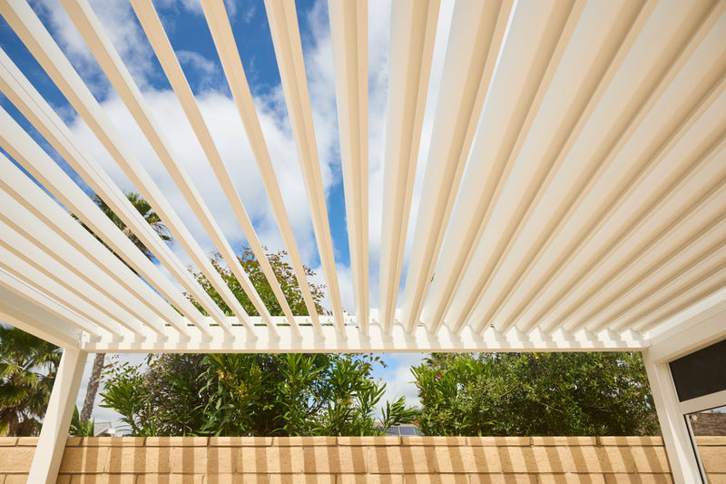 Pergola Installation in Beverly Hills - pergolacave