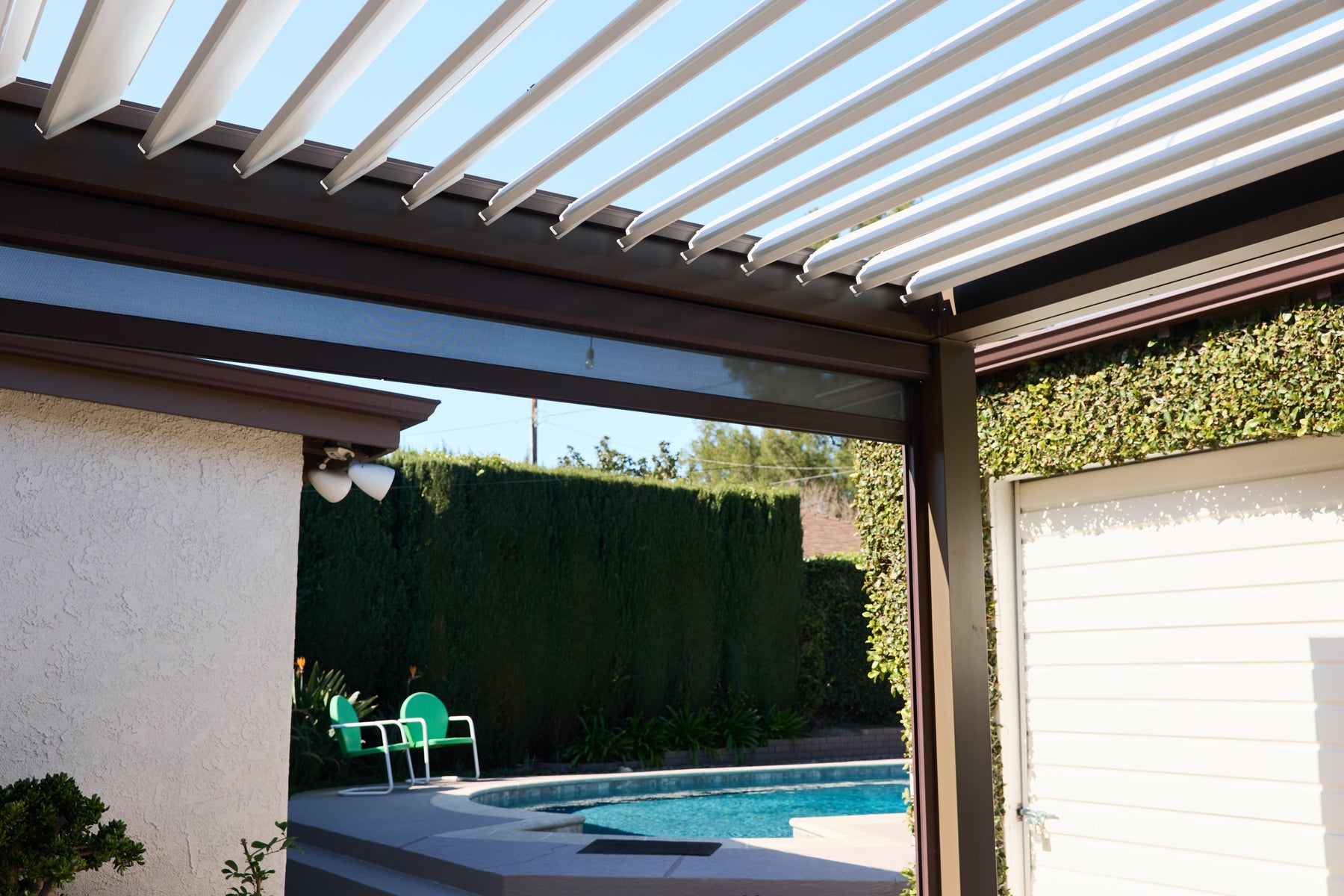 Pergola Pasadena CA: The Complete Guide to Motorized Outdoor Living in the Crown City - pergolacave