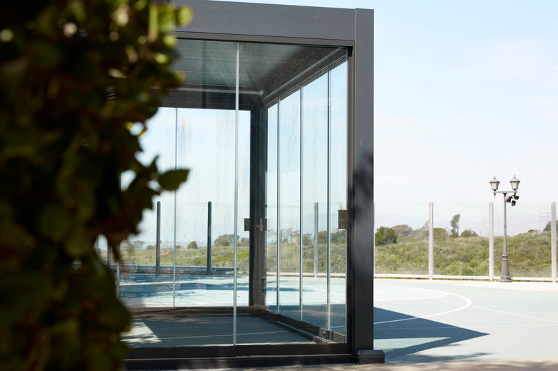 Pergola with Screens: Complete Insect Protection & Privacy Enhancement Guide - pergolacave